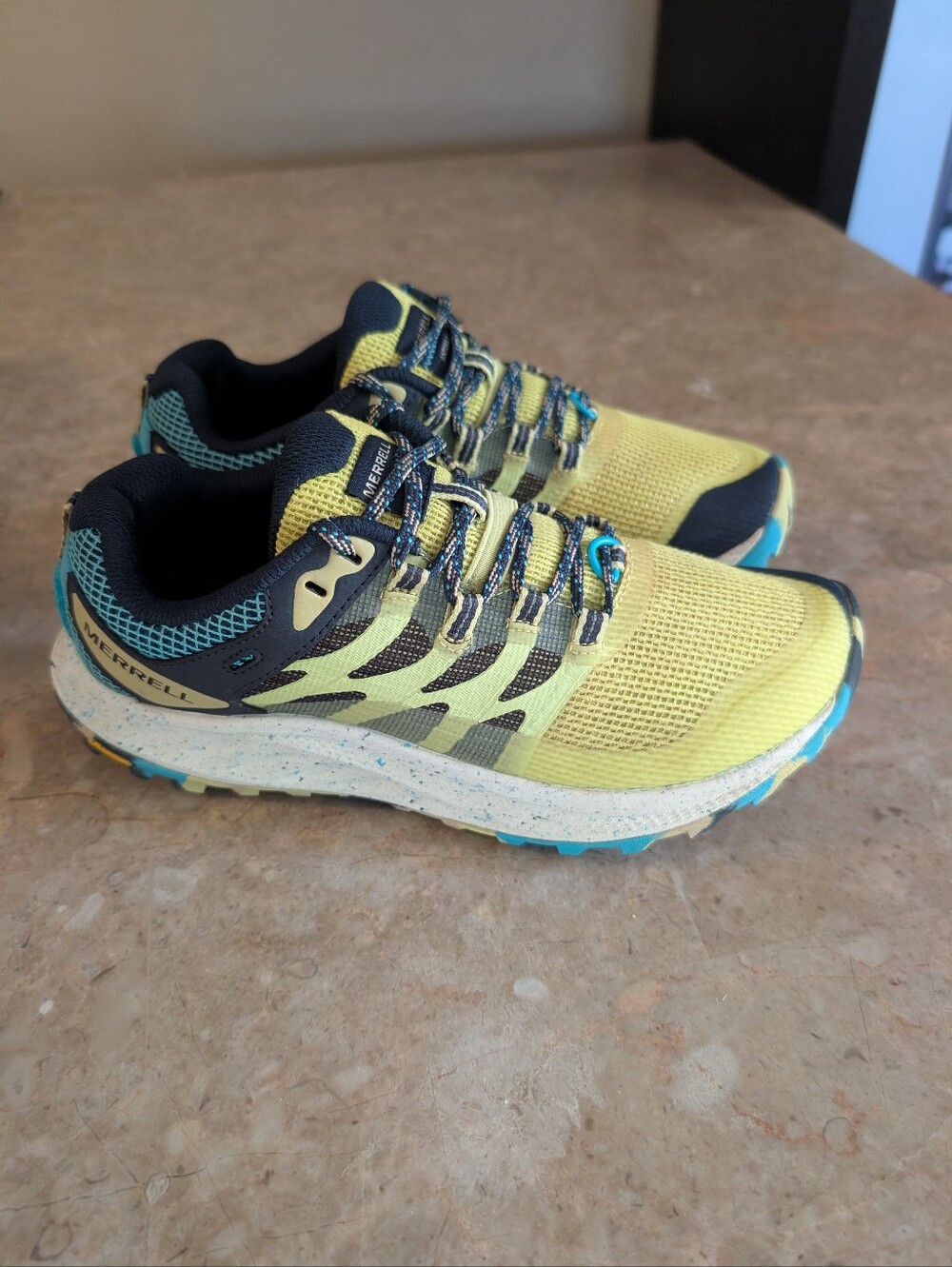 Merrell Antora 3 GTX Gore-tex Trail Running Shoes Celery Yellow Women's Size 6.5